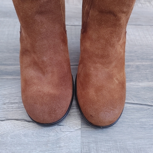 Geox Salice Suede Heeled Ankle Boots - Picture 4 of 7